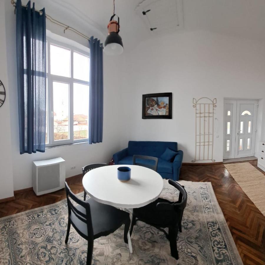 Weisz Apartment-City Center-Free Private Parking,Wifi,Ac Carei Εξωτερικό φωτογραφία