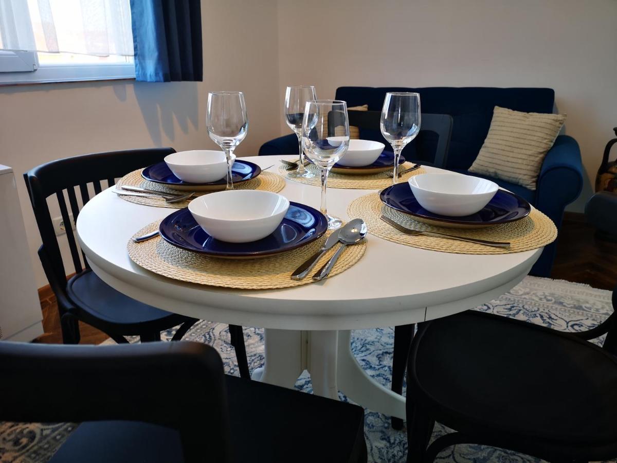 Weisz Apartment-City Center-Free Private Parking,Wifi,Ac Carei Εξωτερικό φωτογραφία